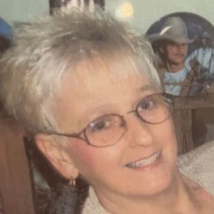 Meet your Posher, Linda